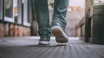 껌 씹으면서 걸으면 운동량 증가