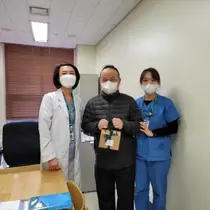 이대목동병원 치과진료부, 환자들에게 사랑의 과일청 전달