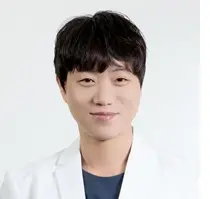에스엘서울병원,자꾸만 등을 구부리고 걷는 우리 아이 혹시 척추 후만증?