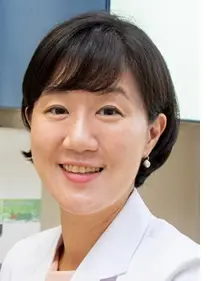 이화의료원, 양어깨 높이 다른 우리 아이 혹시 소아척추측만증?