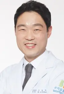 반신 마비 원인 불명 척수 탈출증 청담 우리들병원 SCI급 논문 발표