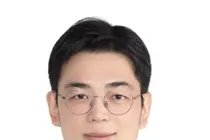 스마트폰 사용습관으로 알아보는 부모님의 눈 건강 화면 속에서 확인할 수 있는 눈 건강 이상 신호는?