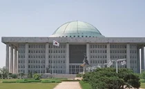 국회 '제약산업 발전방안 모색 공청회'추진에 업계 