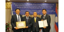 신풍제약, 주한 라오스대사로 부터 감사패 받아