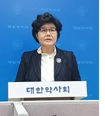 양덕숙-김대업, '약정원 회계의혹'...양측 진실공방