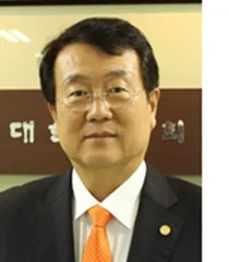 김대업 회장, 회장직무대행에 박인춘 부회장 지정