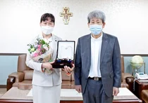 대전성모병원 간호부 김애용 팀장, 지역의료발전 공로 중구청장상 수상