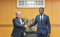 말릭 디옵 세네갈 국회 제3부의장, 신풍제약 공장 방문