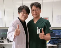 '슬기로운 의사생활' 제작팀, 이화의료원에 기부금 전달 