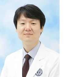 코로나19 중증 환자에 '완치자 혈장 치료' 효과 확인