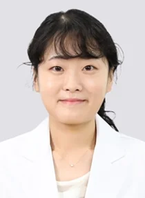 스마트폰 보는 우리 아이, 시력 괜찮을까?
