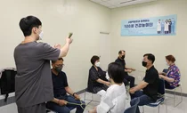 서울백병원, ‘밴드를 활용한 100년 건강 운동법’ 강좌 개최