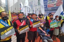 의협 비대위·보건복지의료연대, 민주당에 항의서 전달