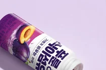 다이소에서 최초로 선보이는 푸룬주스로, 출시 8일 만에 초도물량 일시 품절로 화제