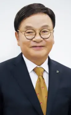 ▲한국팜비오 남봉길 회장(성대 약대 졸)