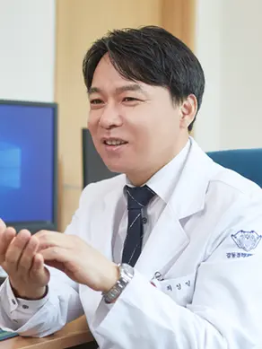 사짖 : 최성일 교수