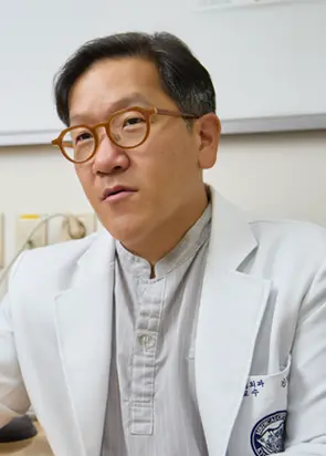 사진 : 신경외과 신희섭 교수