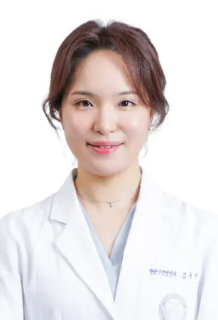 사진 : 김윤나 교수
