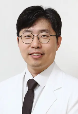 사진 : 피부과 석준 교수