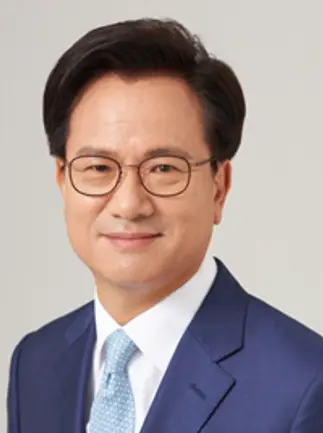 사진 : 제12회 일차의료학술상 수상자 김영식 원장