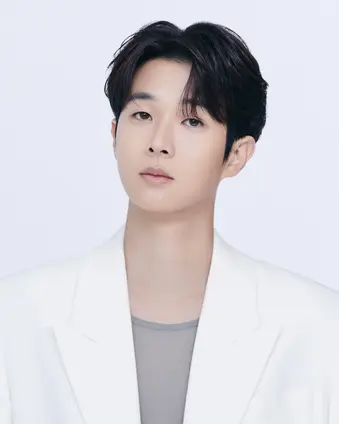 [사진] 서울대병원 후원회 홍보대사로 활동 중인 배우 최우식