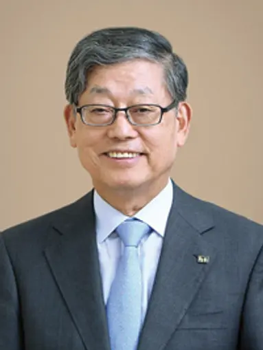 사진 : 제14회 이미륵상 수상자로 김황식 전 국무총리