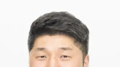 큰 수술 부담스러웠던 등 디스크 환자,내시경 치료로 안전하게