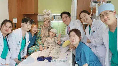 대형견 3마리에 공격 당한 키르기스스탄 아이, 한국서 재건술 받아