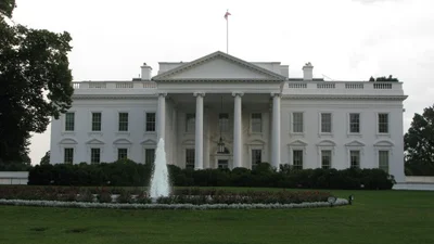 미국, 특허의약품 수입 관세 100% 부과 발표