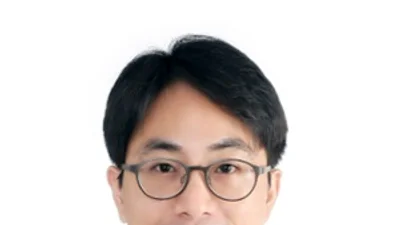 여름 레포츠 즐기다 ‘찌릿·딸깍’, 손·손목건강 망친다