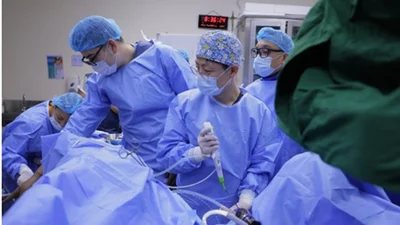 태국·필리핀 국제무대서 요로결석 라이브 수술·초청강연