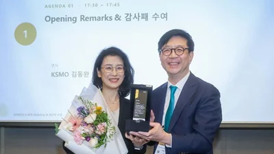 한국로슈, 국내 암 정밀의료 발전 공로로 대한종양내과학회 감사패 수상