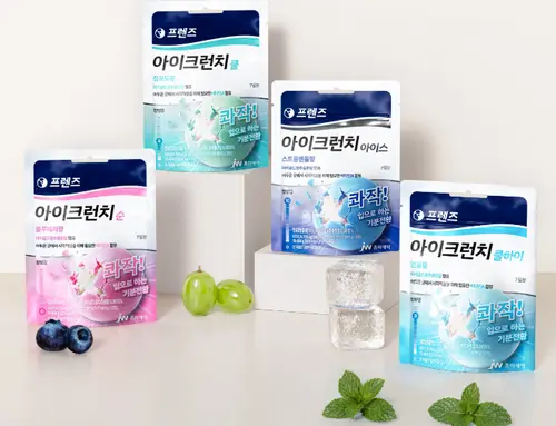 ▲아이크런치. 향과 청량감에 따라 총 4종으로 구성했다. 블루베리향의 ‘순’은 멘톨을 사용하지 않았으며, 청포도향의 ‘쿨’은 4단계, 멘톨향의 ‘쿨하이’는 8단계, 스트롱멘톨향의 ‘아이스’는 10단계의 청량감을 적용해 취향에 따라 선택할 수 있다.