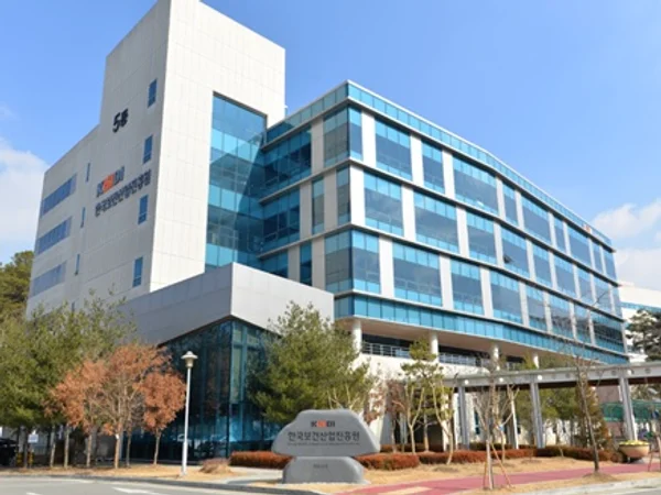 에이지 테크(Age-Tech) 산업의 지역 거점 종합지원센터