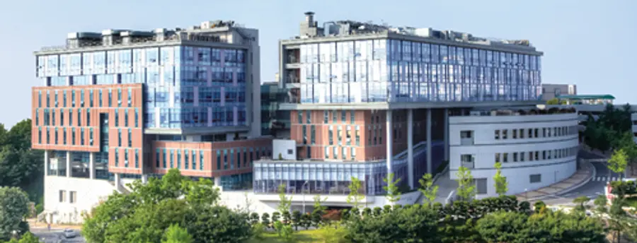 사진 : 고려대학교 의과대학 전경