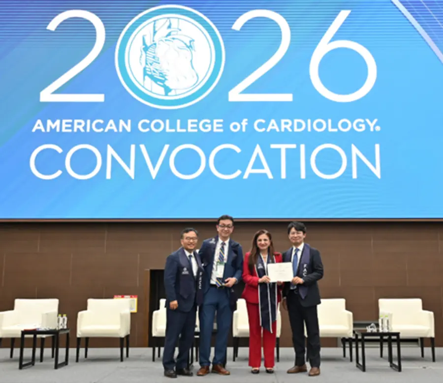 사진 : 일산차병원 심혈관센터장 김원장 교수(오른쪽 첫번째)가 ‘2026 American College of Cardiology Convocation’ 공식 지도전문의 자격을 취득한 후 기념사진을 촬영