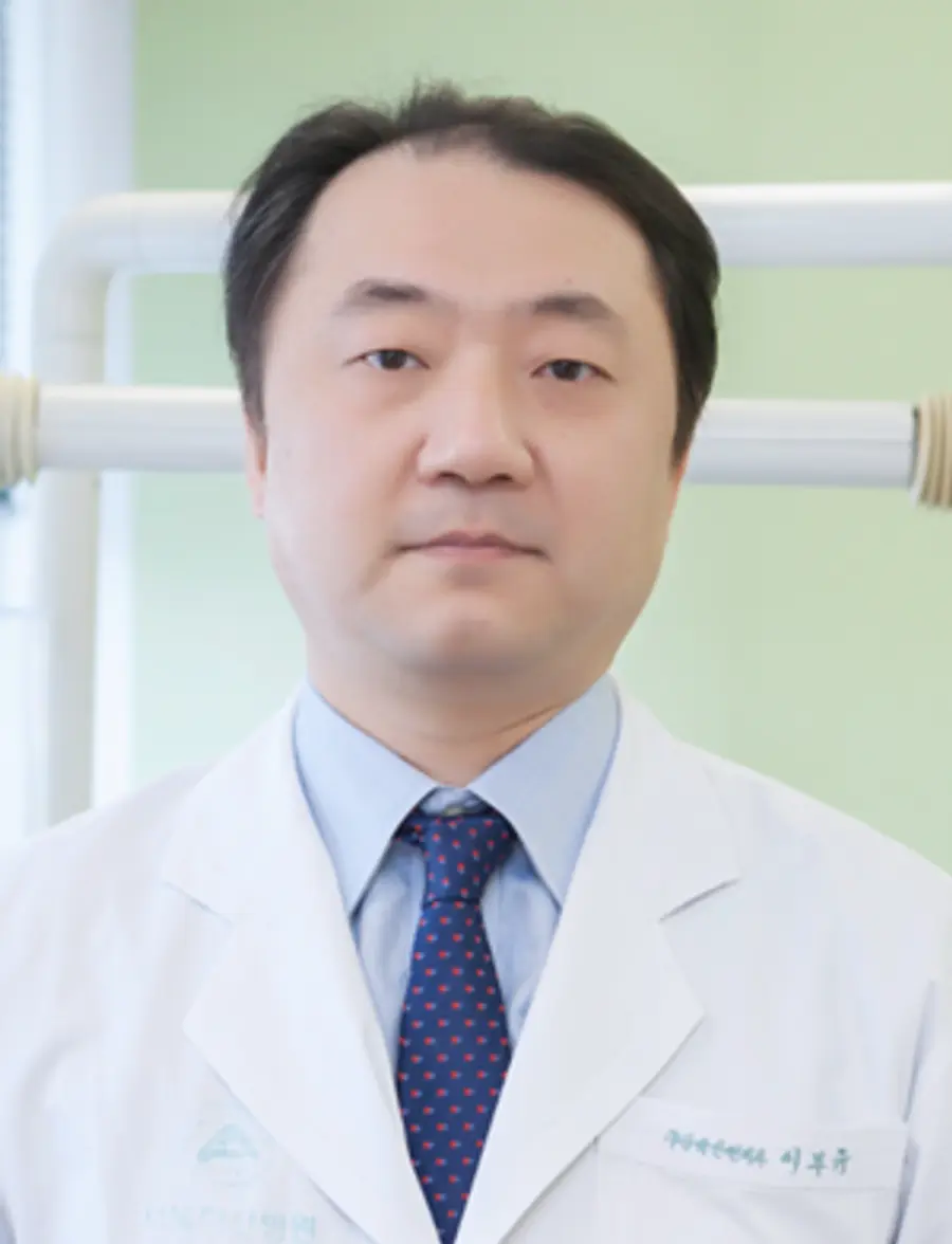 사진 : 이부규 구강악안면외 교수