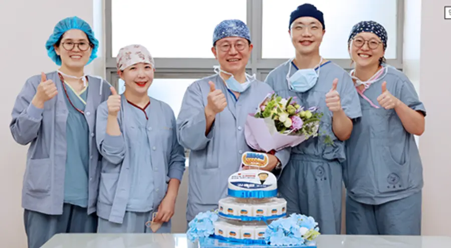 사진 : 로봇수술 개인통산 3,000례를 돌파하고 기념식
