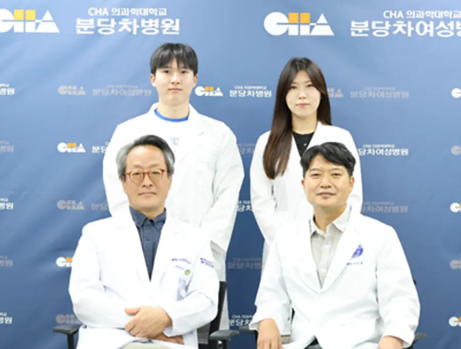 사진 (앞 좌측부터 시계반대방향) 정형외과 김재화, 이순철 교수, 김정인 연구교수, 김진수 박사과정생