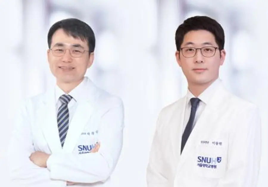 [사진 왼쪽부터] 서울대병원 영상의학과 박창민, 이동헌 교수