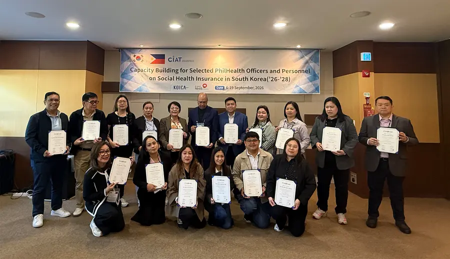 사진 :국민건강보험공단(이사장 강청희)은 필리핀 필헬스(Philippine Health Insurance Corporation, 약칭 PhilHealth) 소속관리자 및 실무진 17명을 대상으로 초청연수 수료식을 개최했다고 밝혔다.